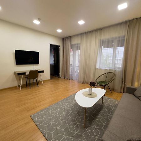 Rest Apartments By Nava Hotel Yerevan Ngoại thất bức ảnh
