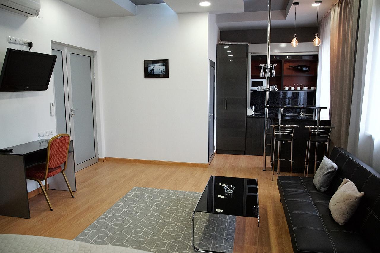 Rest Apartments By Nava Hotel Yerevan Ngoại thất bức ảnh